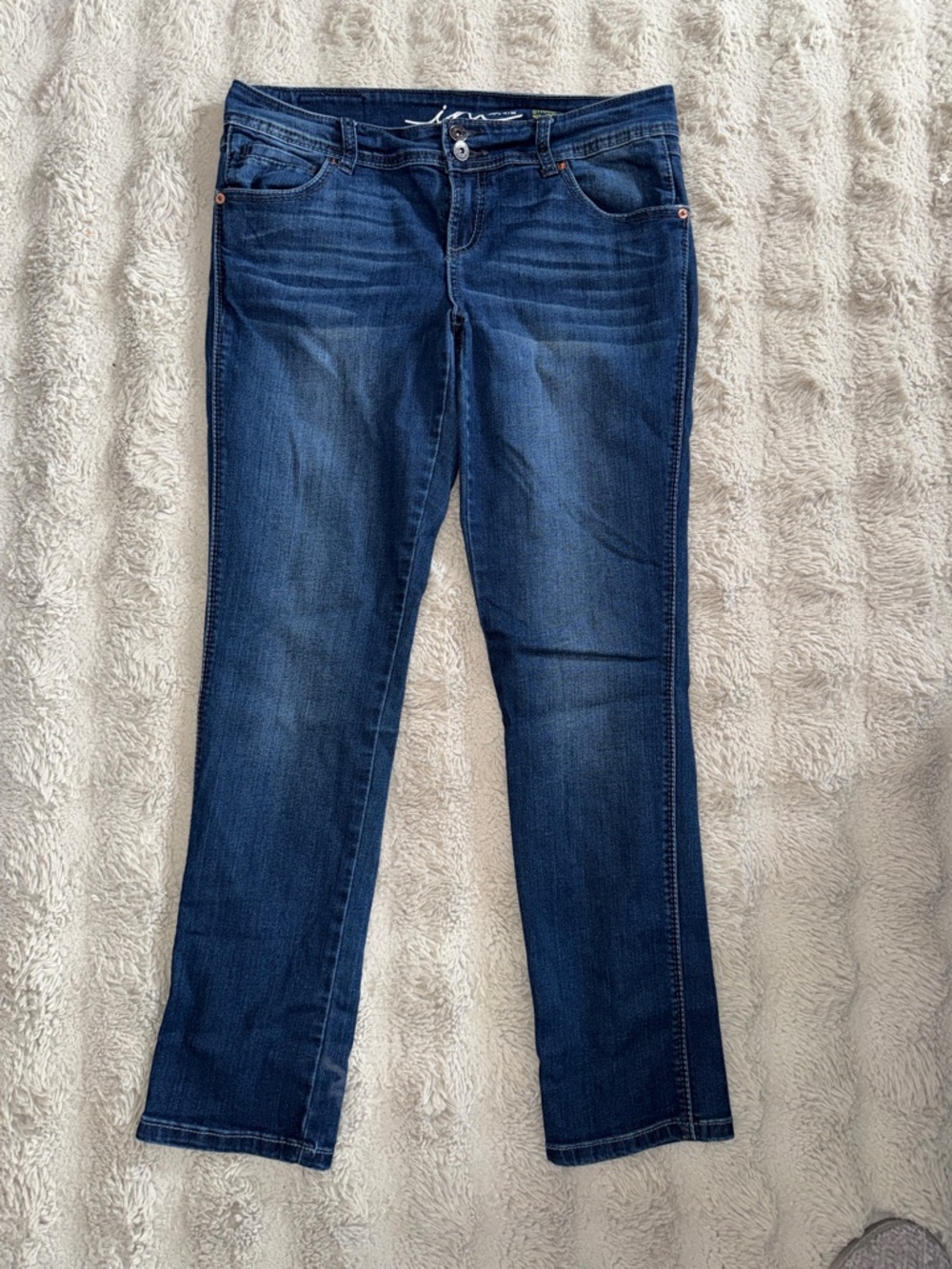 Dark Wash Women’s Jeans